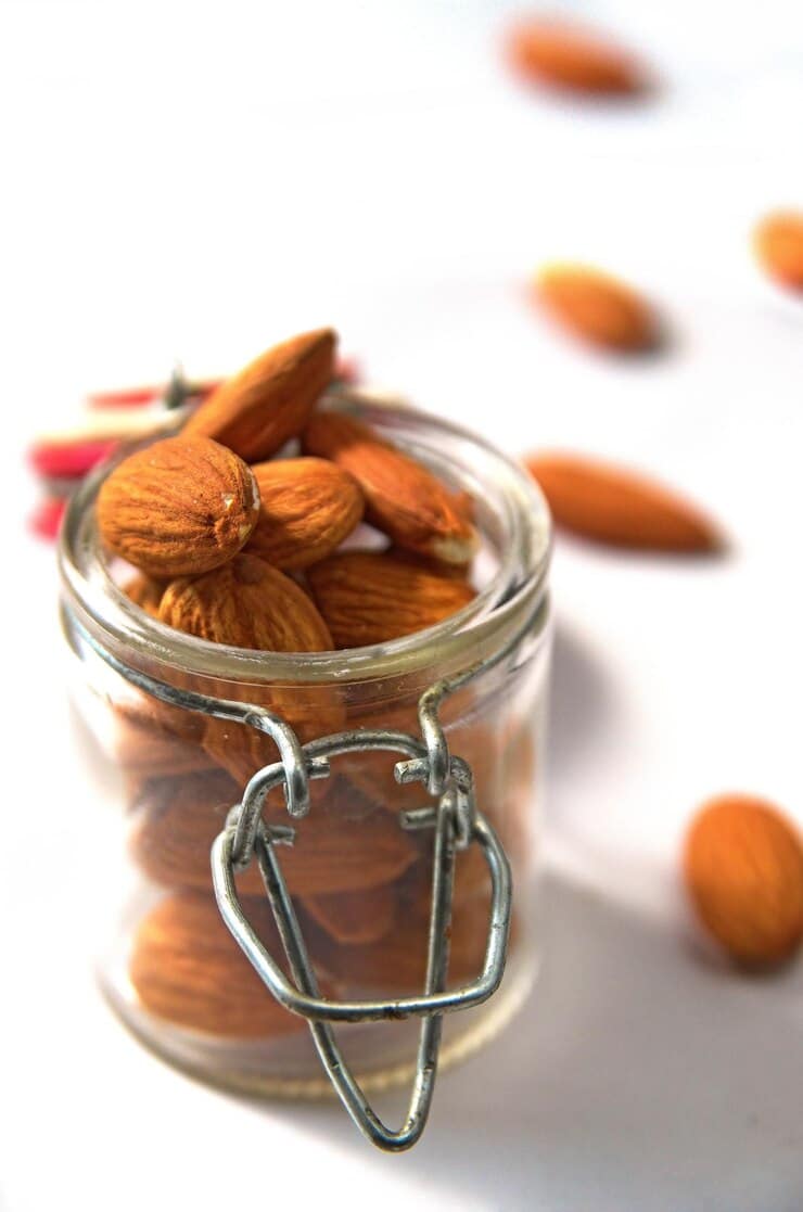 تصویر 2 از خرید بادام درختی زعفرانی + قیمت عالی باکیفیت